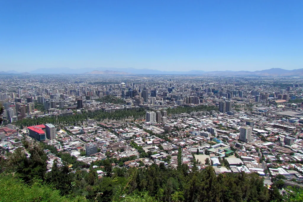 Vista de Santiago desde el cerro San Cristóbal